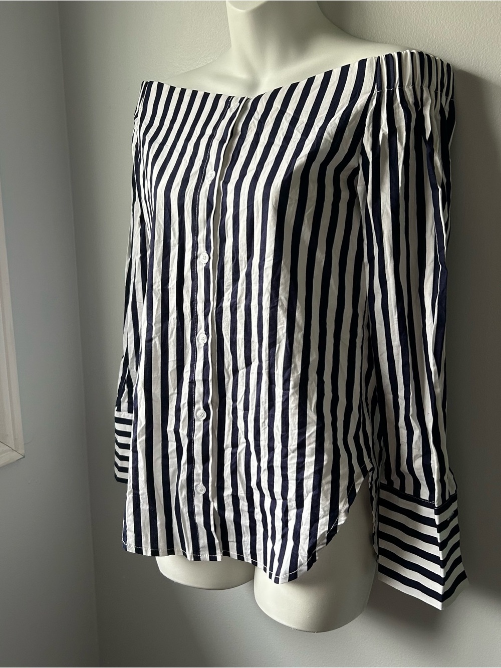 NWT Anself Off The Shoulder Stipulated Button Up Blouse - Picture 4 of 10